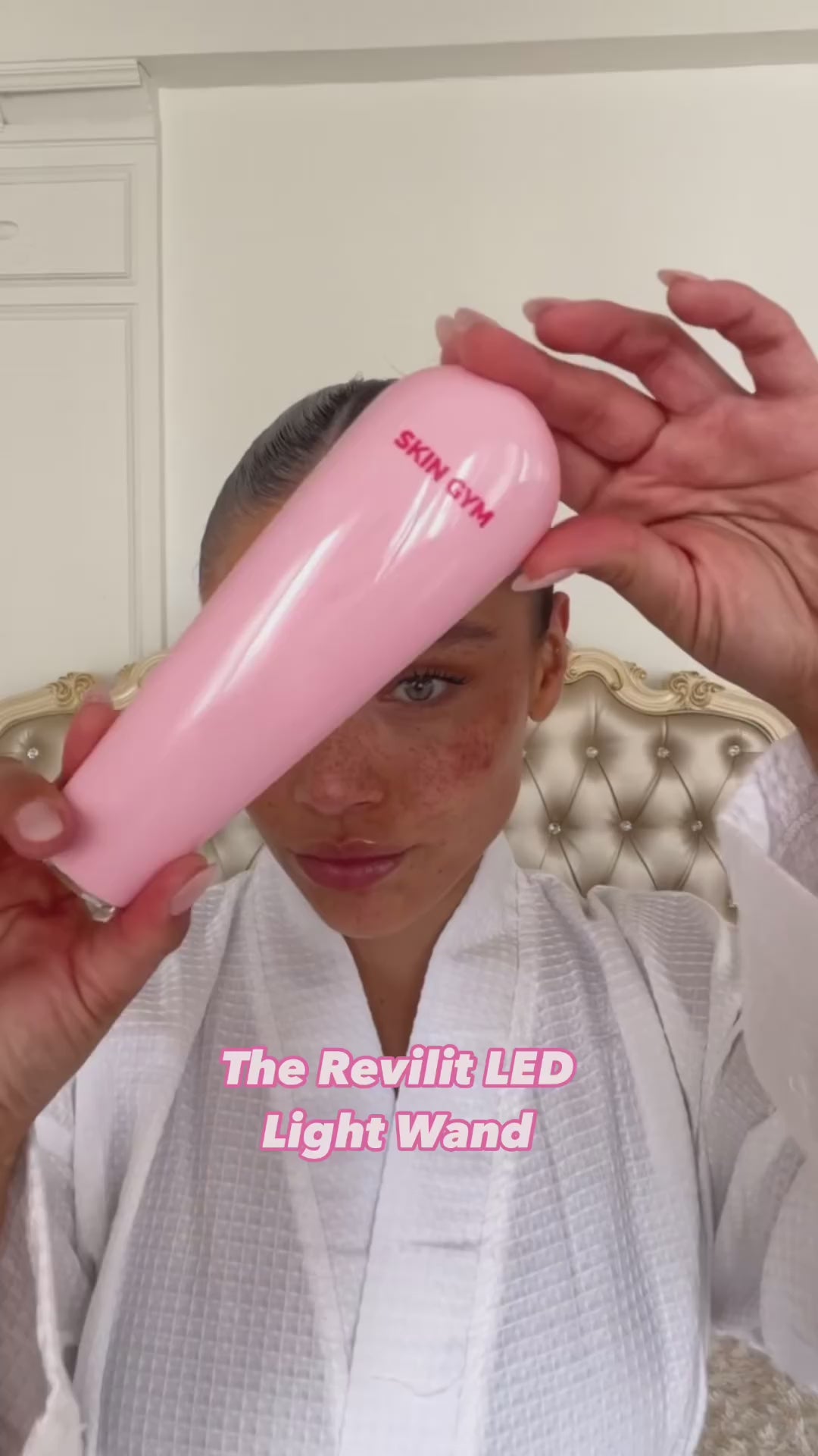 Revilit LED Light Therapy Wand | Skin Gym